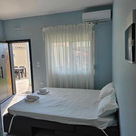 Efi Apartments Фанарион Екстериор снимка