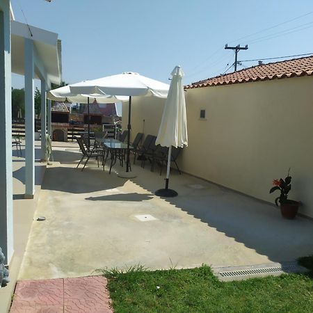 Efi Apartments Фанарион Екстериор снимка