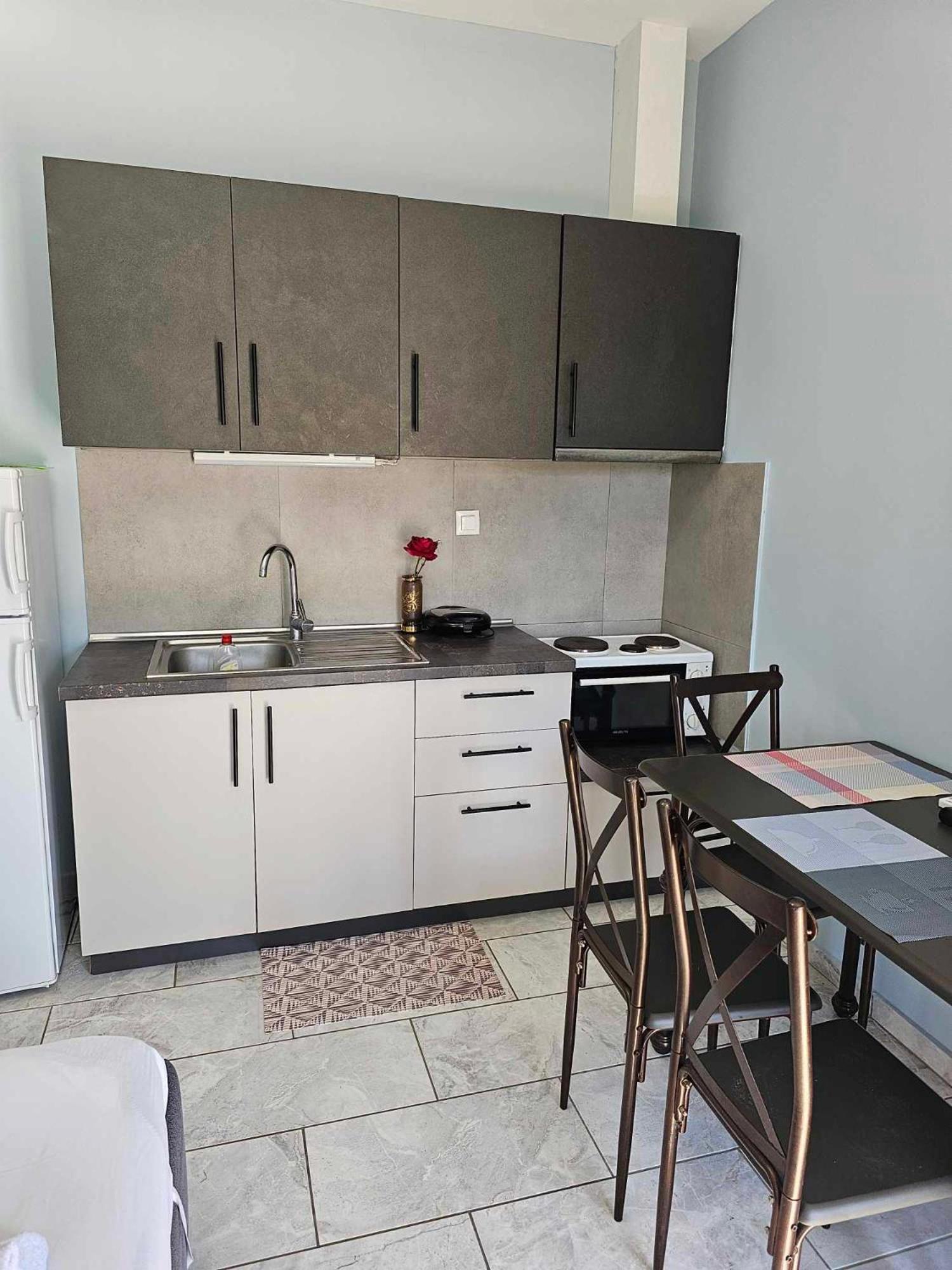 Efi Apartments Фанарион Екстериор снимка